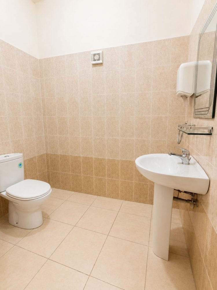 Офис с 13 комнатами в Арадипу, Ларнака, Кипр № 61357