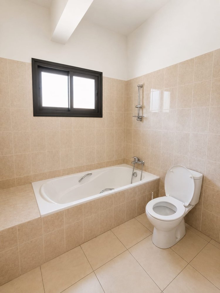 Офис с 13 комнатами в Арадипу, Ларнака, Кипр № 61357