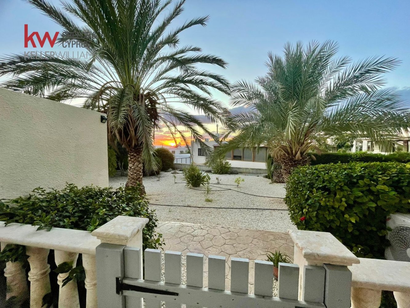 3 bedrooms Apartment in Kissonerga, Paphos, Cyprus No. 61889