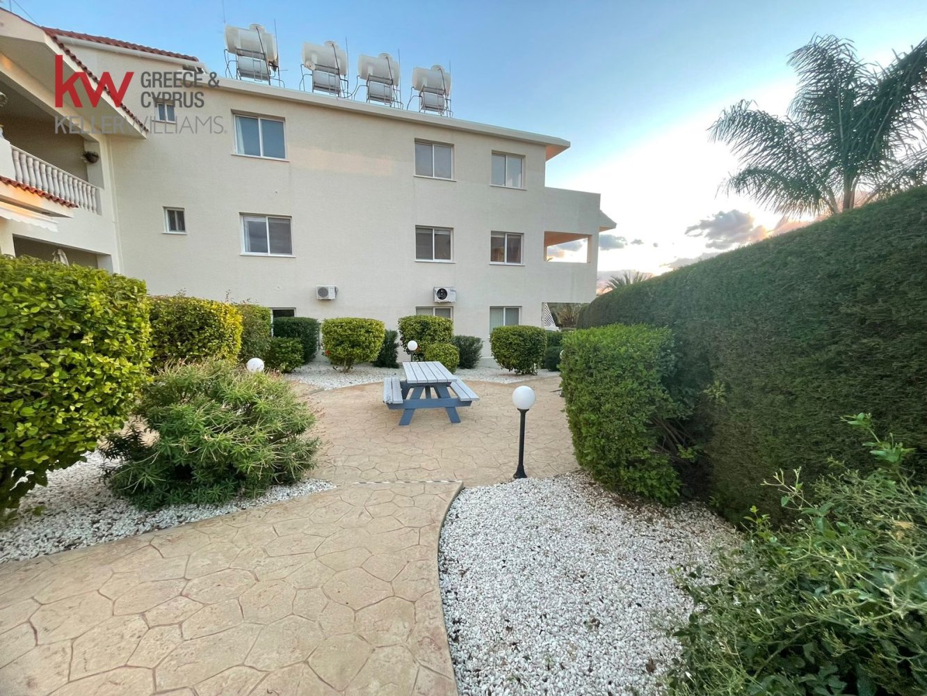 3 bedrooms Apartment in Kissonerga, Paphos, Cyprus No. 61889