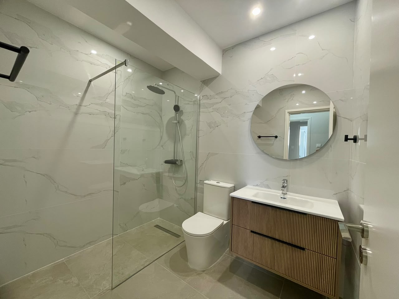 3 bedrooms Apartment in Kissonerga, Paphos, Cyprus No. 61889
