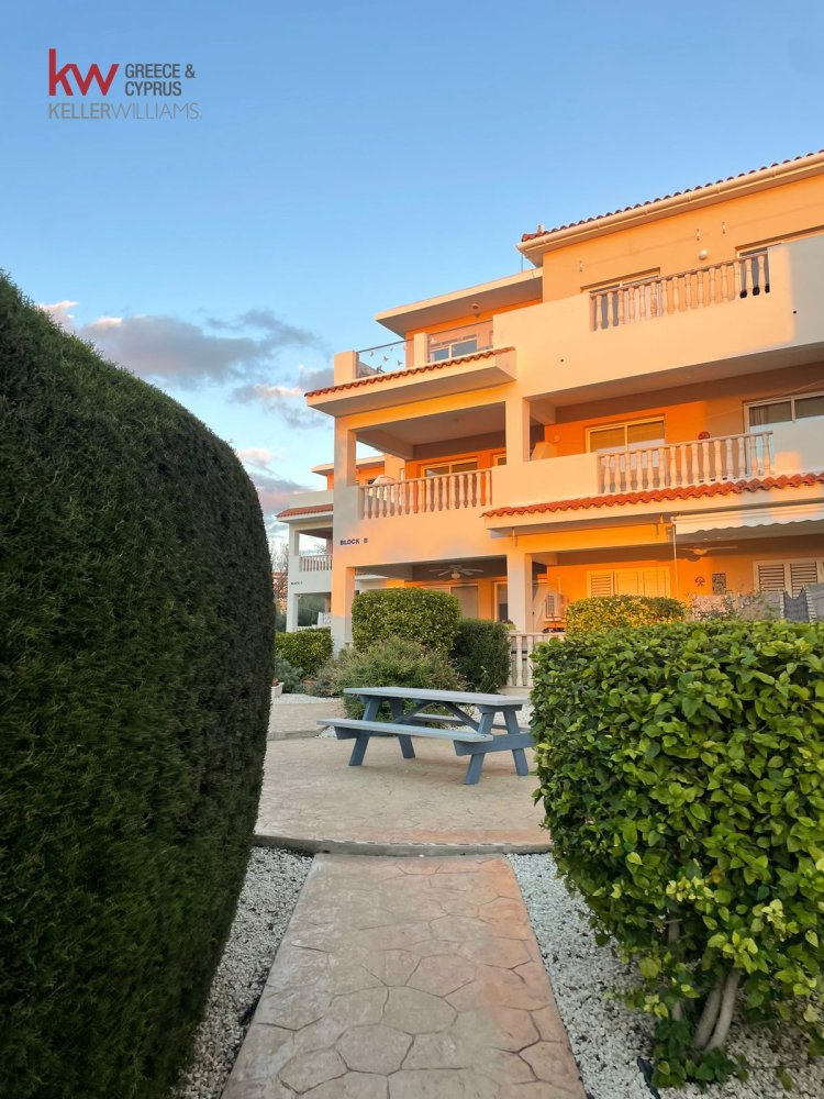 3 bedrooms Apartment in Kissonerga, Paphos, Cyprus No. 61889
