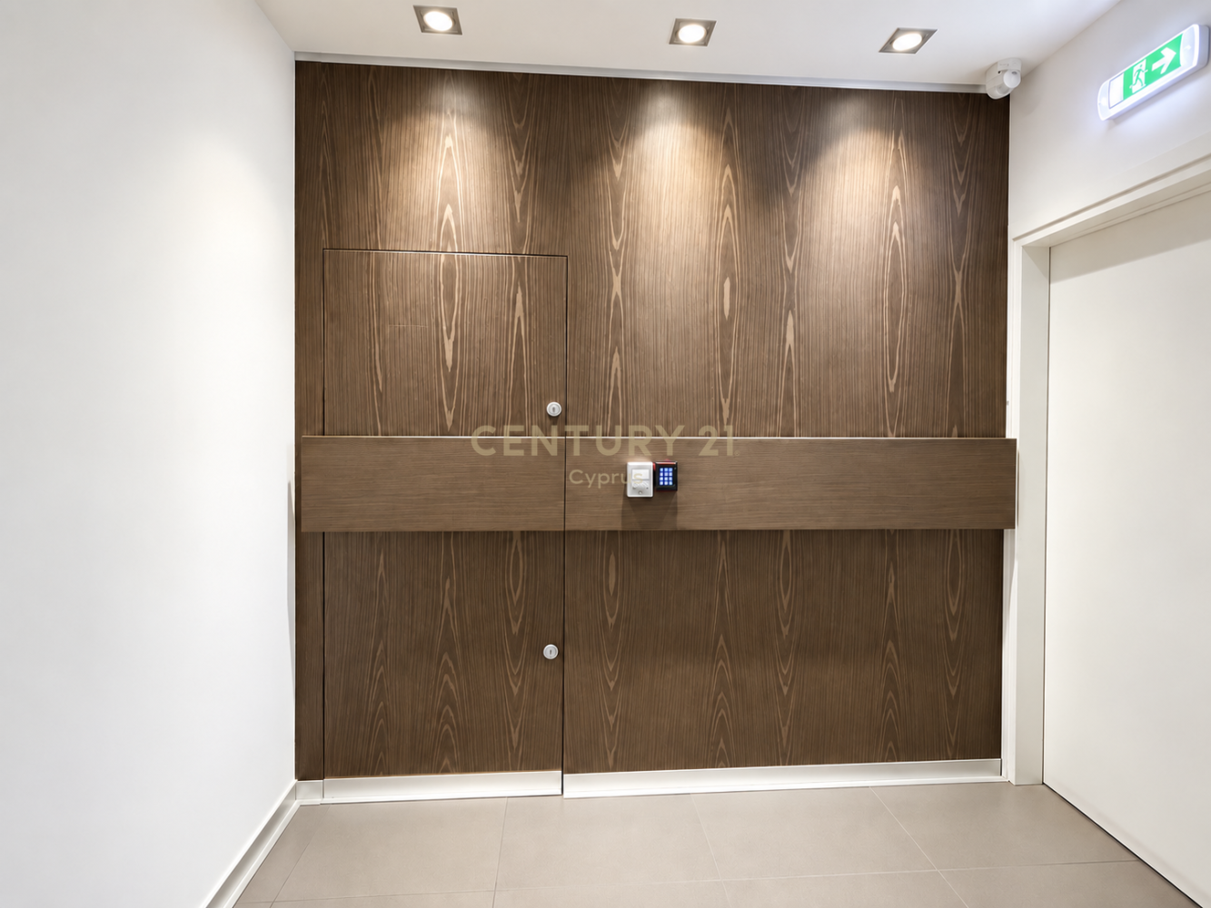 240m2 Oficina en Limassol, Chipre No. 58893