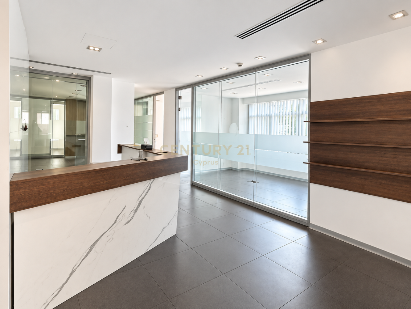 240m2 Oficina en Limassol, Chipre No. 58893