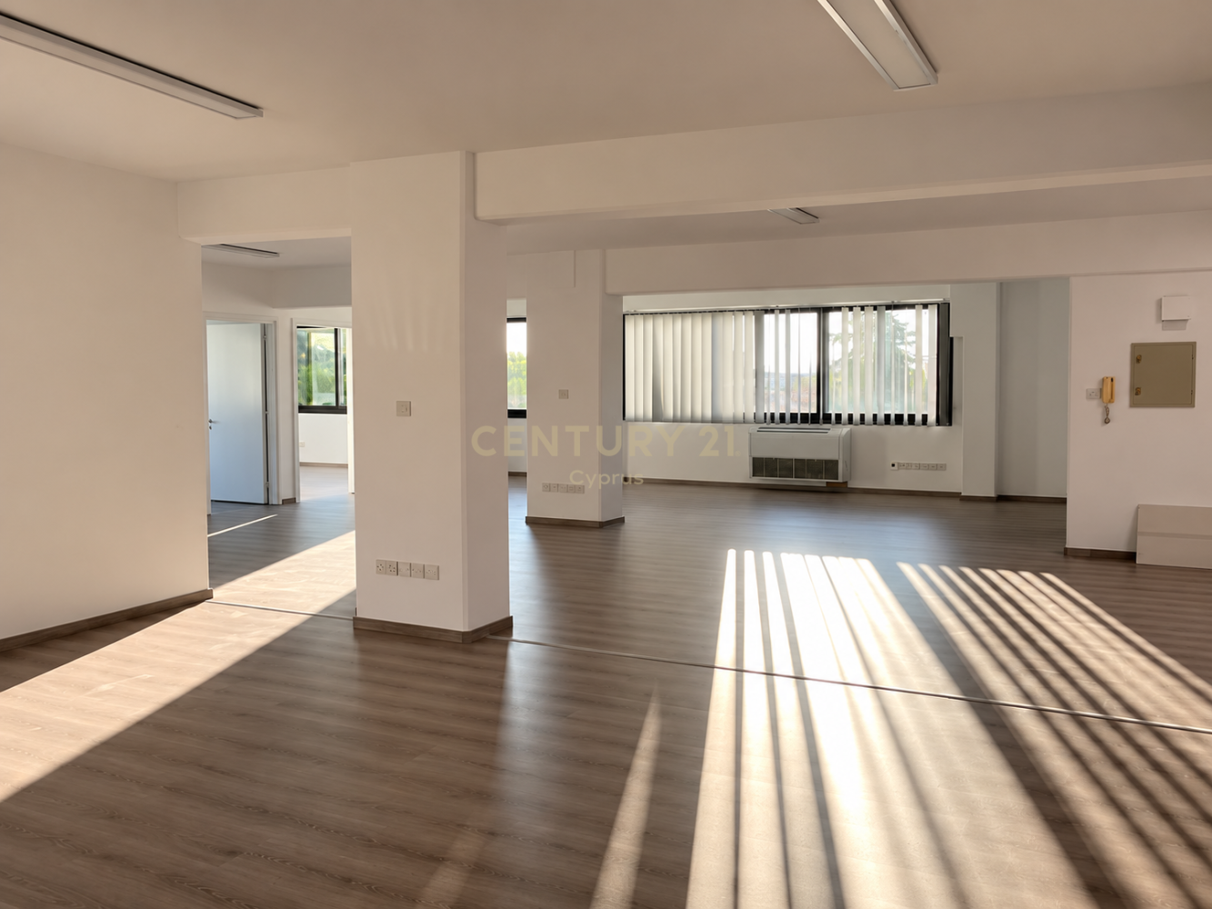 200m2 Oficina en Limassol, Chipre No. 58853