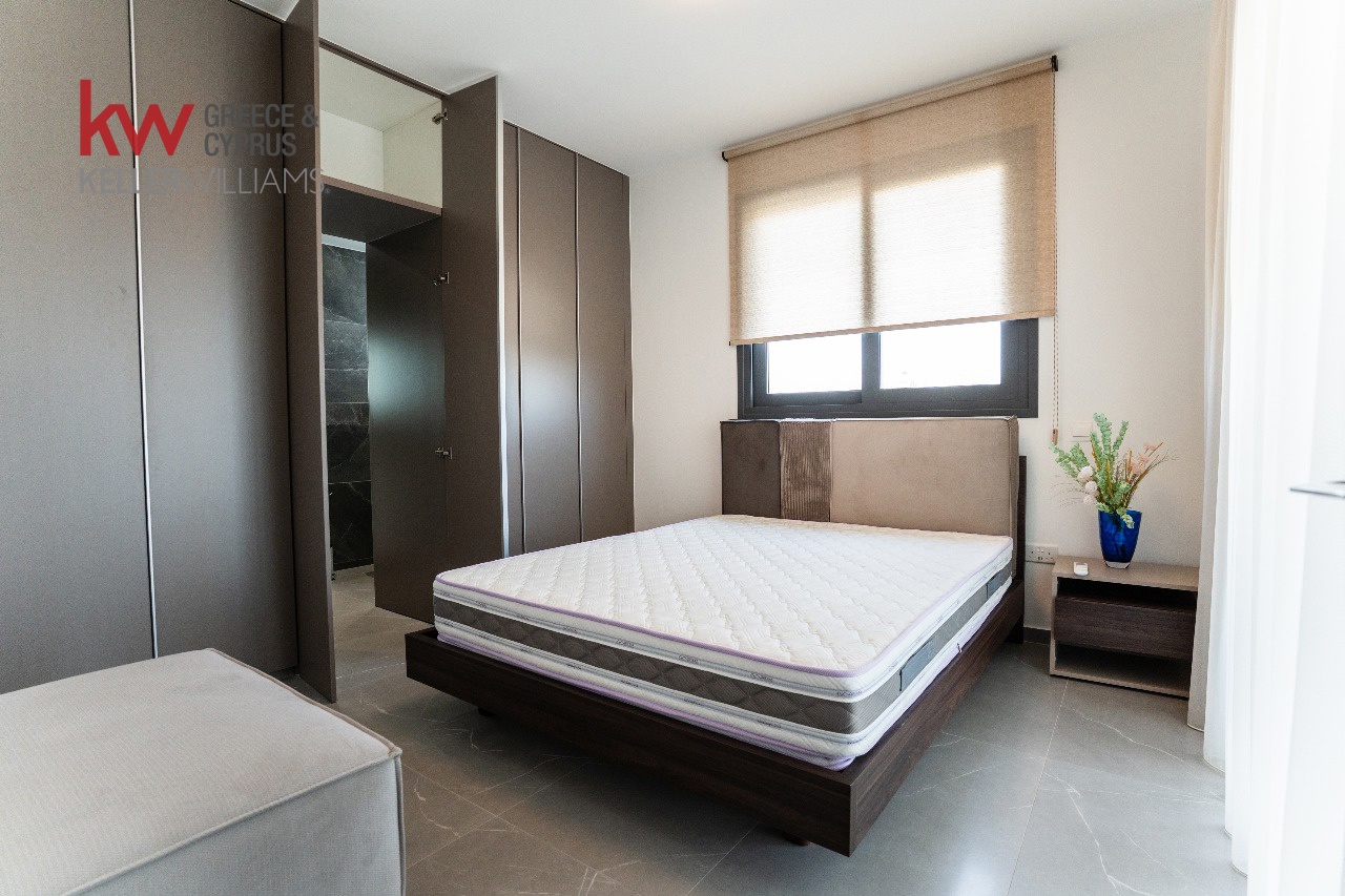 Квартира с 2 спальнями в Ларнака, Кипр № 40210