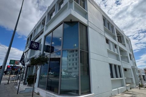 420m2 Propriété commerciale à Neapolis, Limassol, Chypre No. 60824