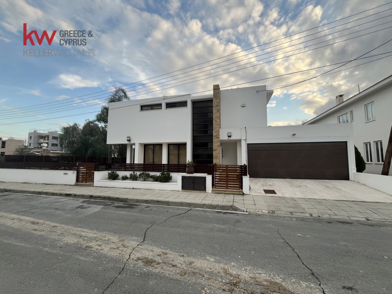 4 bedrooms Villa in Larnaca, Larnaka, Cyprus No. 40493