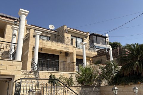 4 bedrooms Villa in Pegeia, Paphos, Cyprus No. 60974