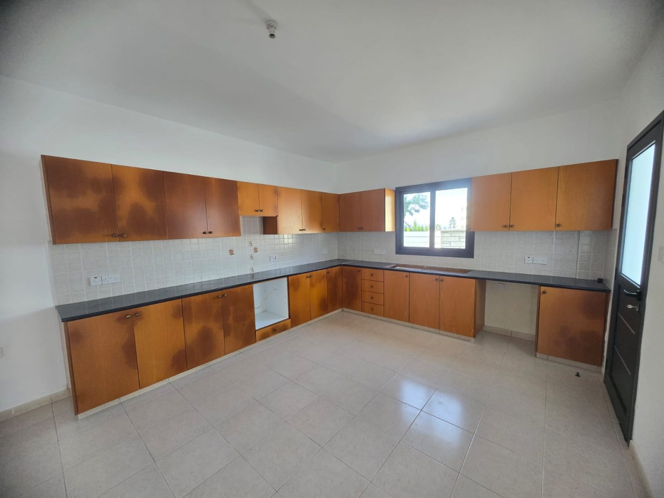 5 bedrooms Villa in Agios Georgios, Paphos, Cyprus No. 65546
