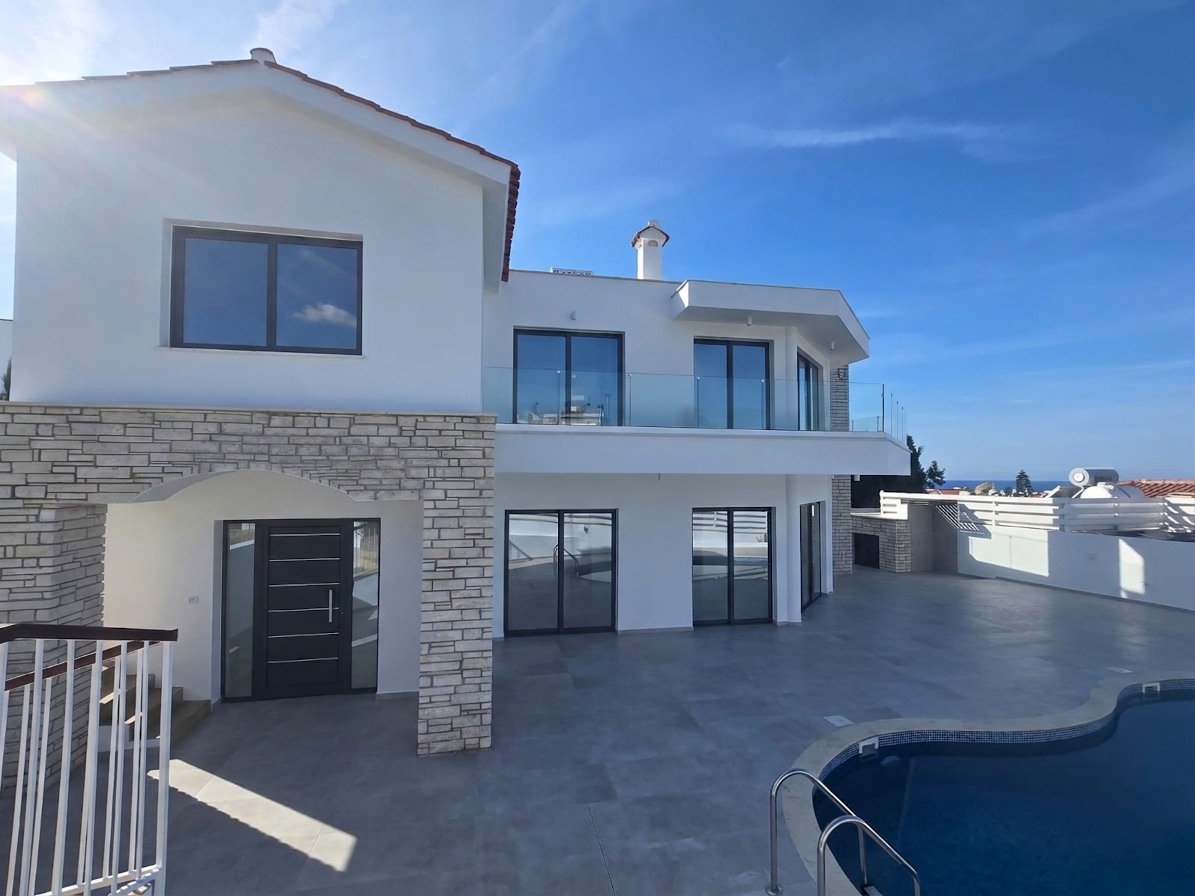 5 bedrooms Villa in Agios Georgios, Paphos, Cyprus No. 65546