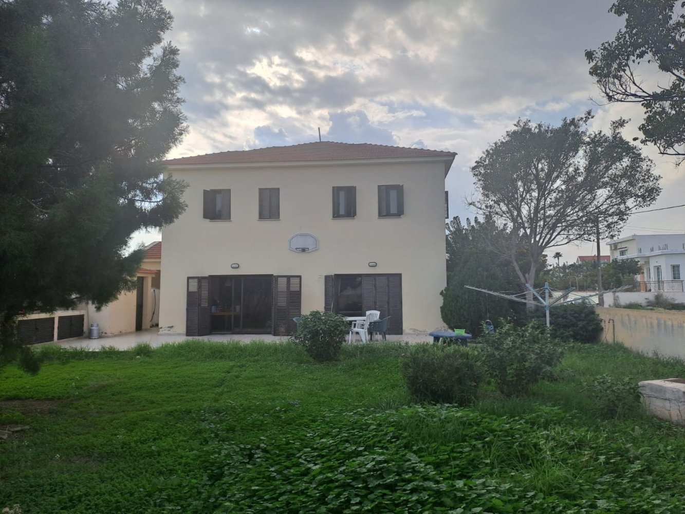 4 bedrooms Villa in Aradippou, Larnaka, Cyprus No. 61552