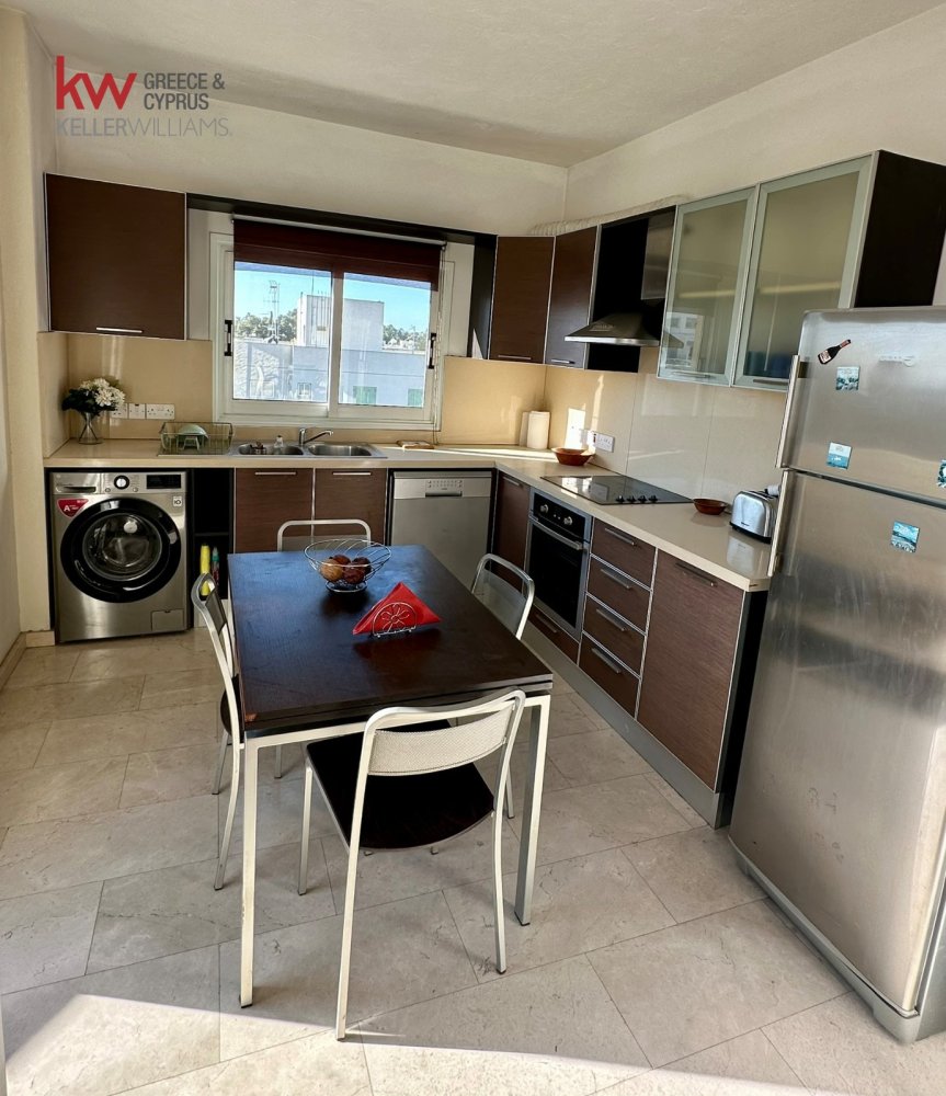 2 bedrooms Apartment in Nicosia, Cyprus No. 39633