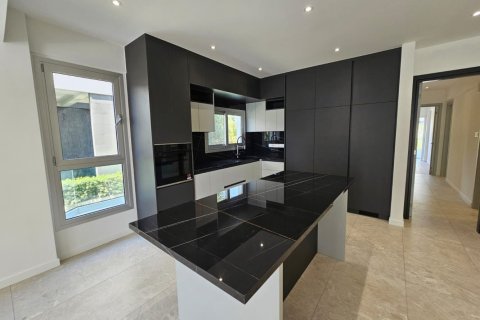 3 dormitorios Apartamento en Germasogeia, Limassol, Chipre No. 58973