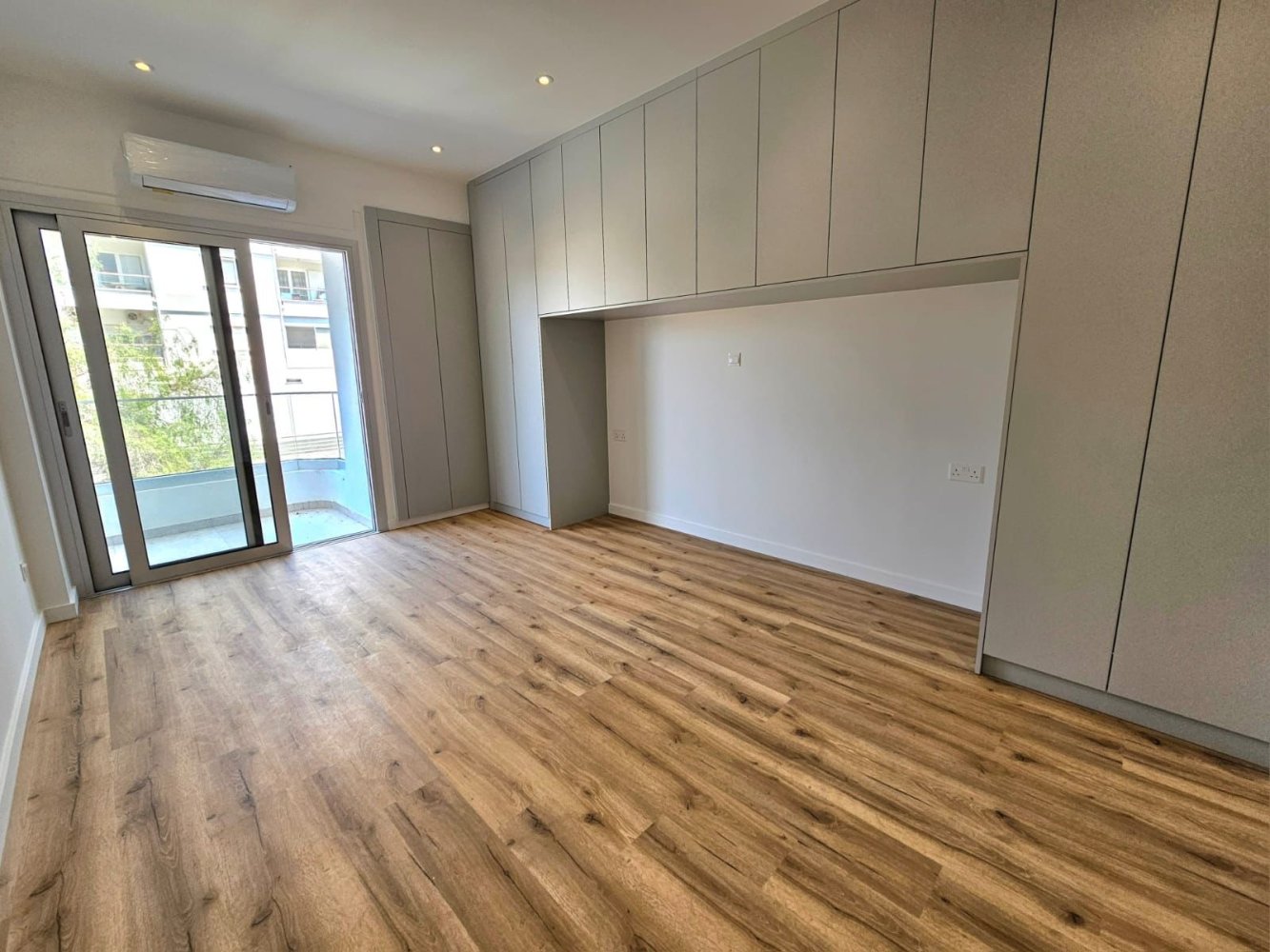 3 dormitorios Apartamento en Germasogeia, Limassol, Chipre No. 58973