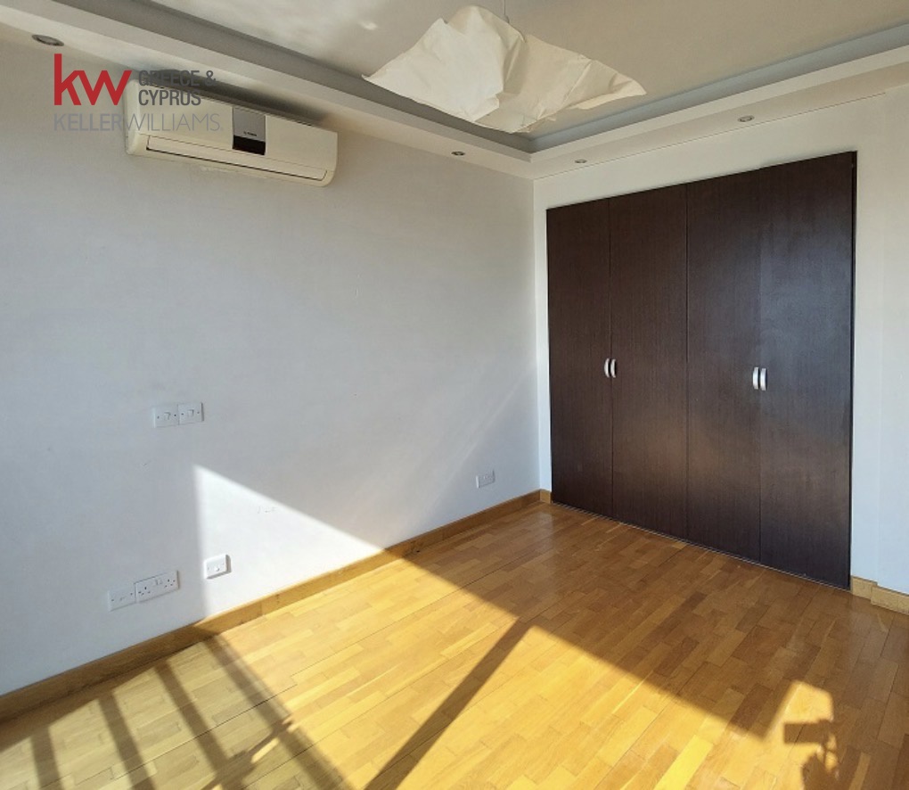 2 bedrooms Duplex in Larnaca, Larnaka, Cyprus No. 39488
