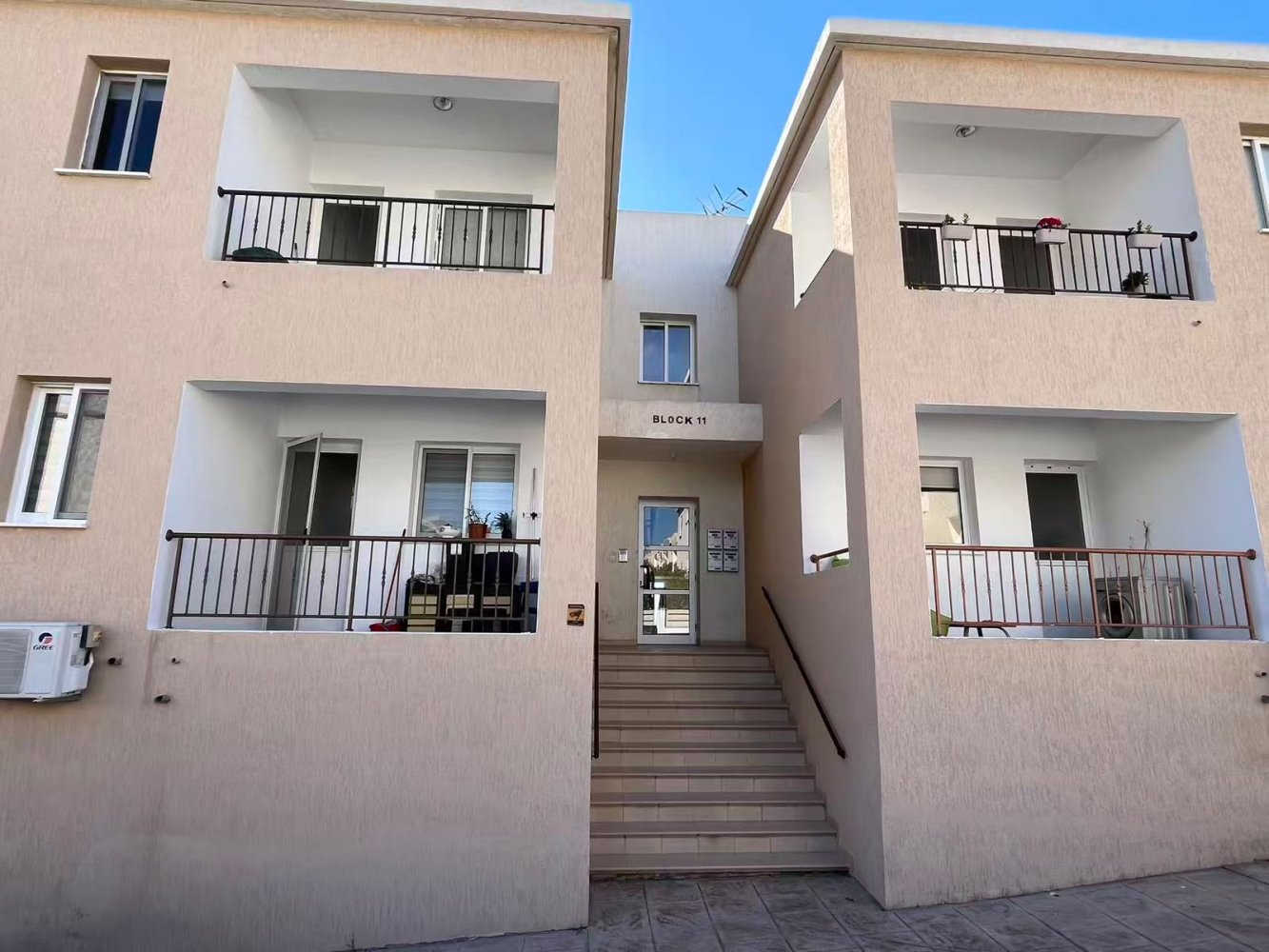 2 bedrooms Apartment in Konia, Paphos, Cyprus No. 62103