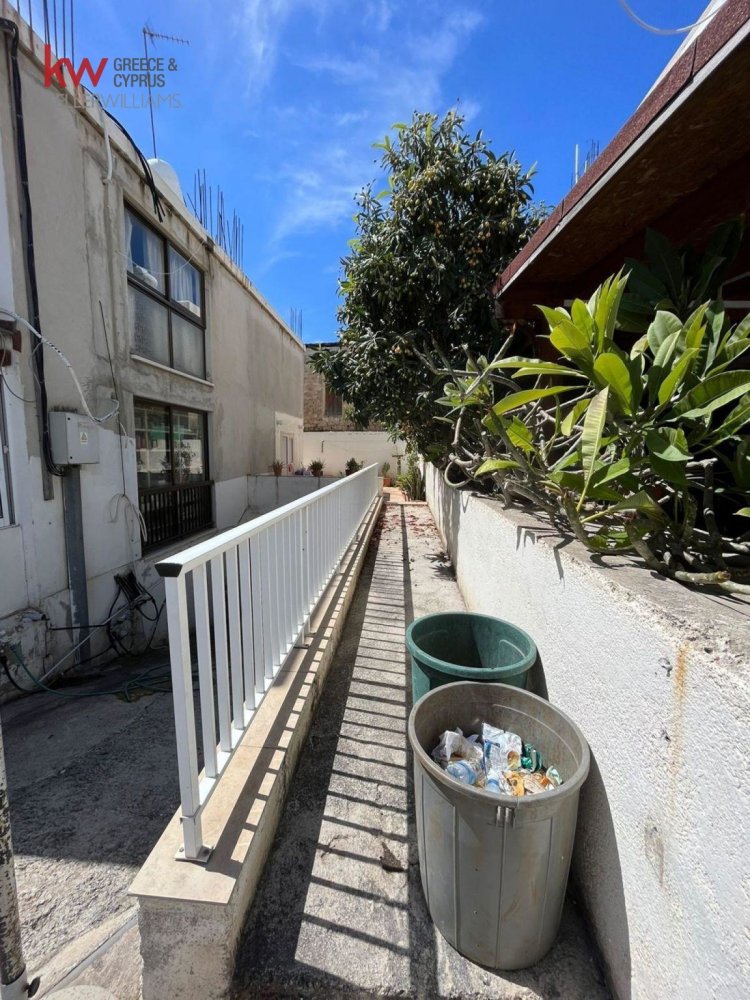 306m2 Bureau à Paphos, Chypre No. 61142
