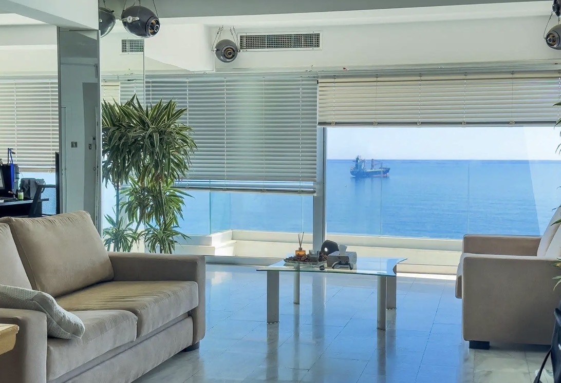 200m2 Commercial property in Limassol, Cyprus No. 62467