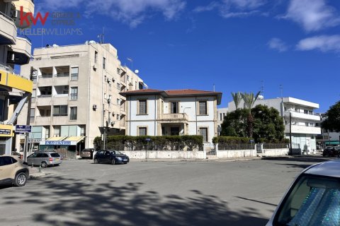 4 bedrooms Villa in Larnaca, Larnaka, Cyprus No. 40604