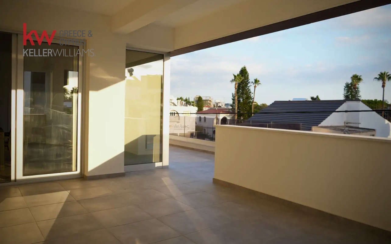 2 bedrooms Apartment in Larnaca, Larnaka, Cyprus No. 40515