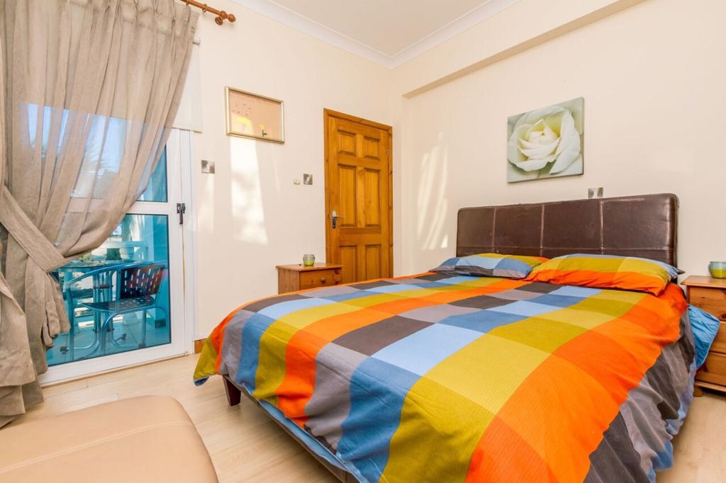 4 bedrooms Villa in Zygi, Larnaka, Cyprus No. 39564