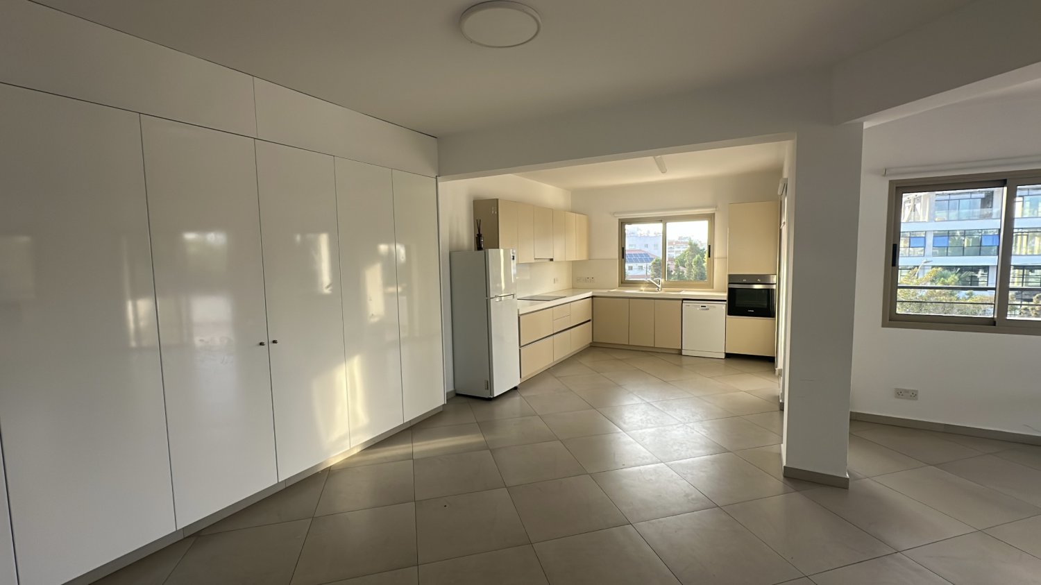 3 dormitorios Apartamento en Paphos, Chipre No. 60872