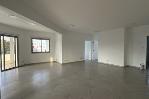 3 dormitorios Apartamento en Paphos, Chipre No. 60872