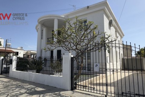 4 bedrooms Villa in Larnaca, Larnaka, Cyprus No. 52268