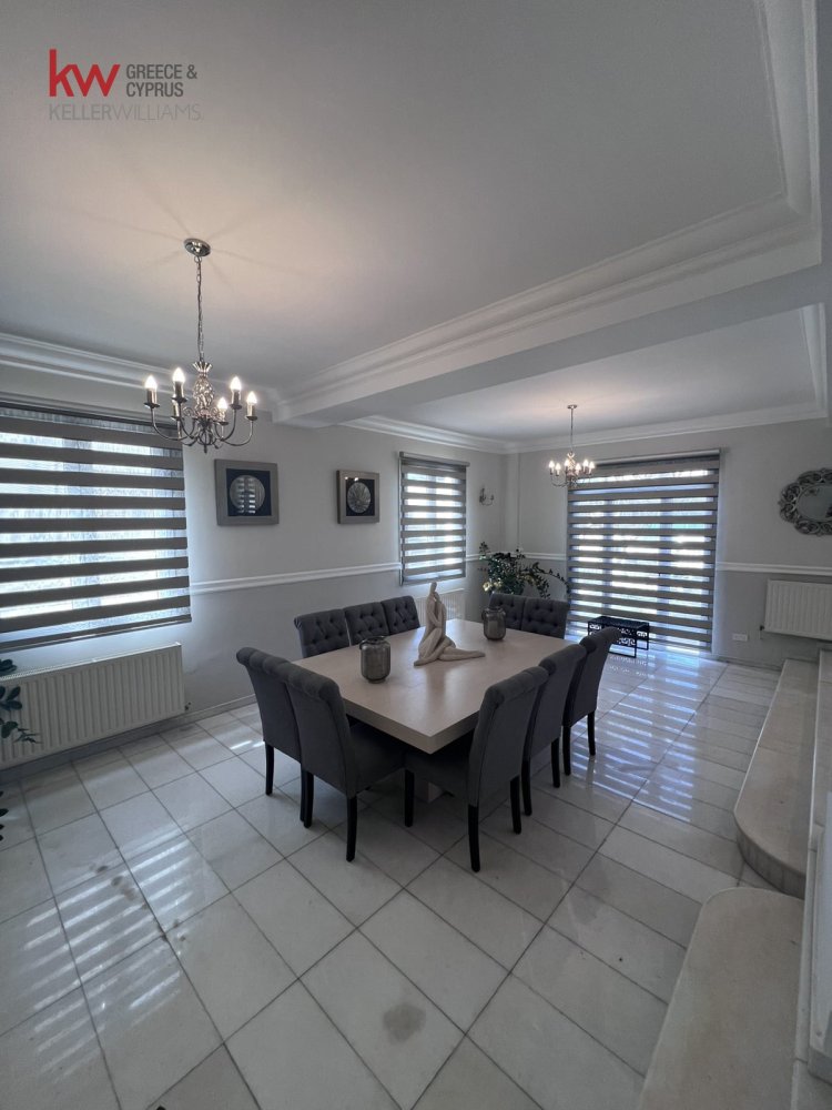 4 chambres Villa à Larnaca, Larnaka, Chypre No. 52268