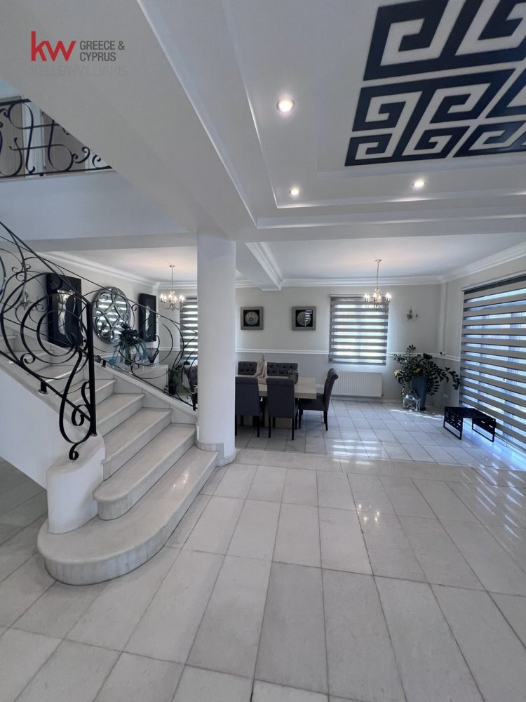 4 chambres Villa à Larnaca, Larnaka, Chypre No. 52268