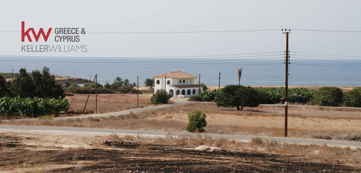 5 bedrooms Villa in Pegeia, Paphos, Cyprus No. 61158