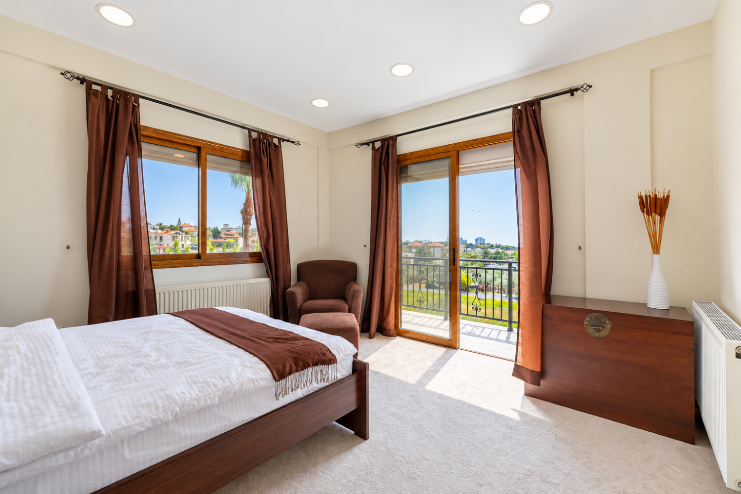 4 bedrooms Villa in Mouttagiaka, Limassol, Cyprus No. 62573
