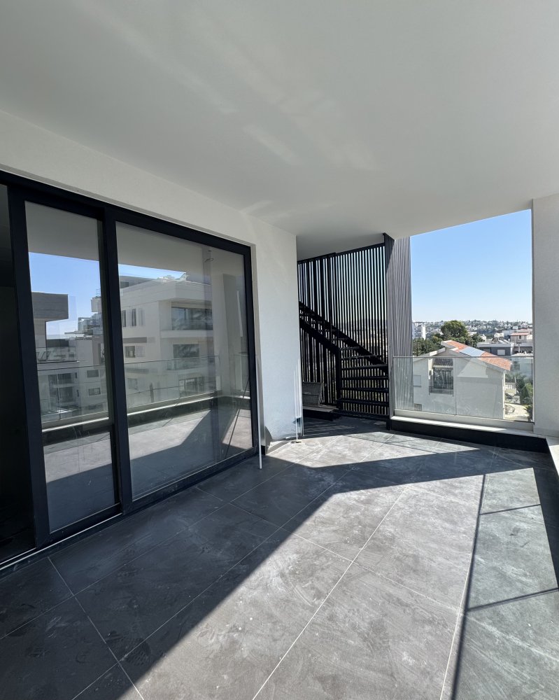 3 bedrooms Penthouse in Germasogeia, Limassol, Cyprus No. 62303