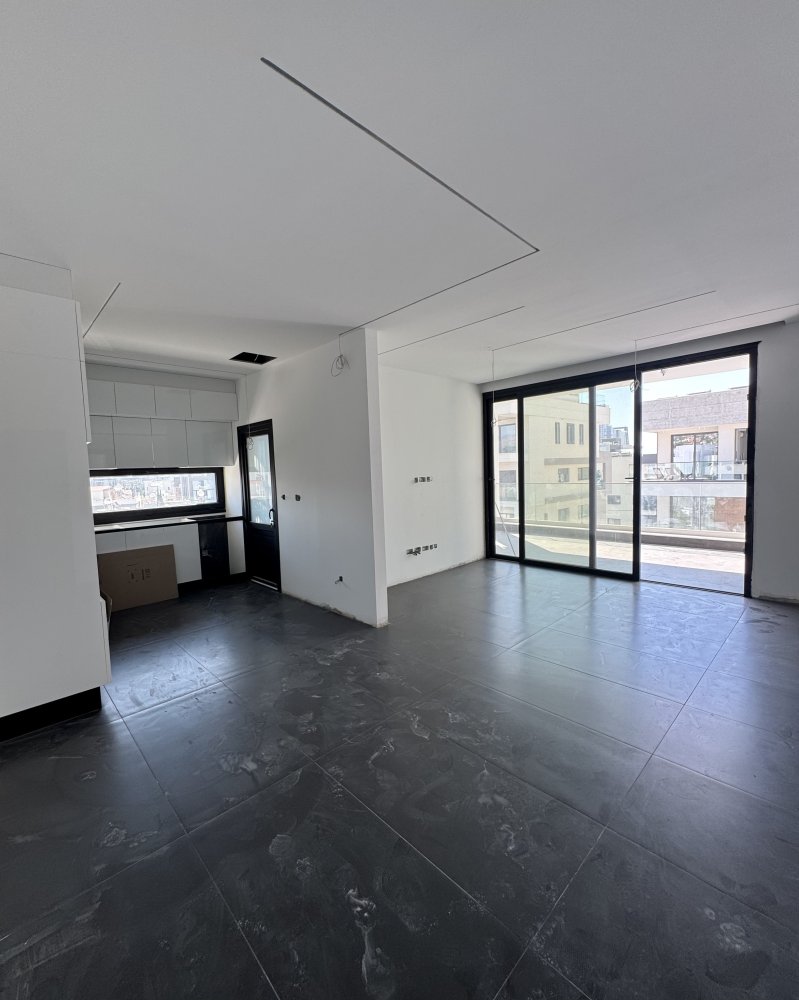 3 bedrooms Penthouse in Germasogeia, Limassol, Cyprus No. 62303