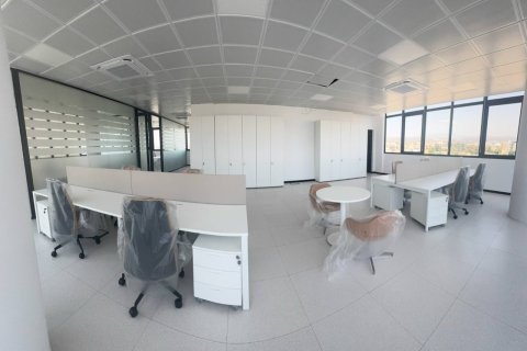 190m2 Local comercial en Omonoia, Limassol, Chipre No. 60934