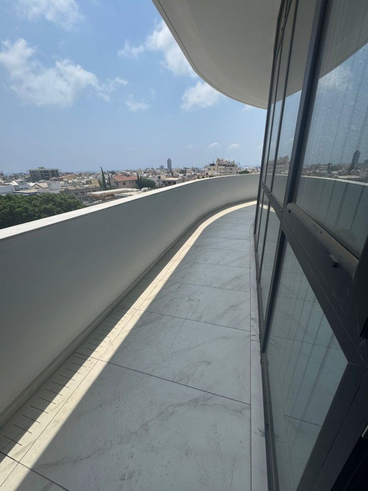 190m2 Local comercial en Omonoia, Limassol, Chipre No. 60934