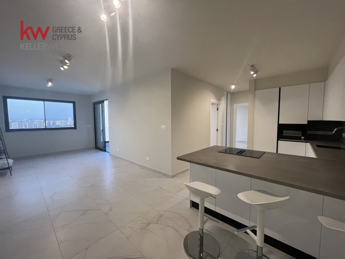 2 bedrooms Apartment in Larnaca, Larnaka, Cyprus No. 39968