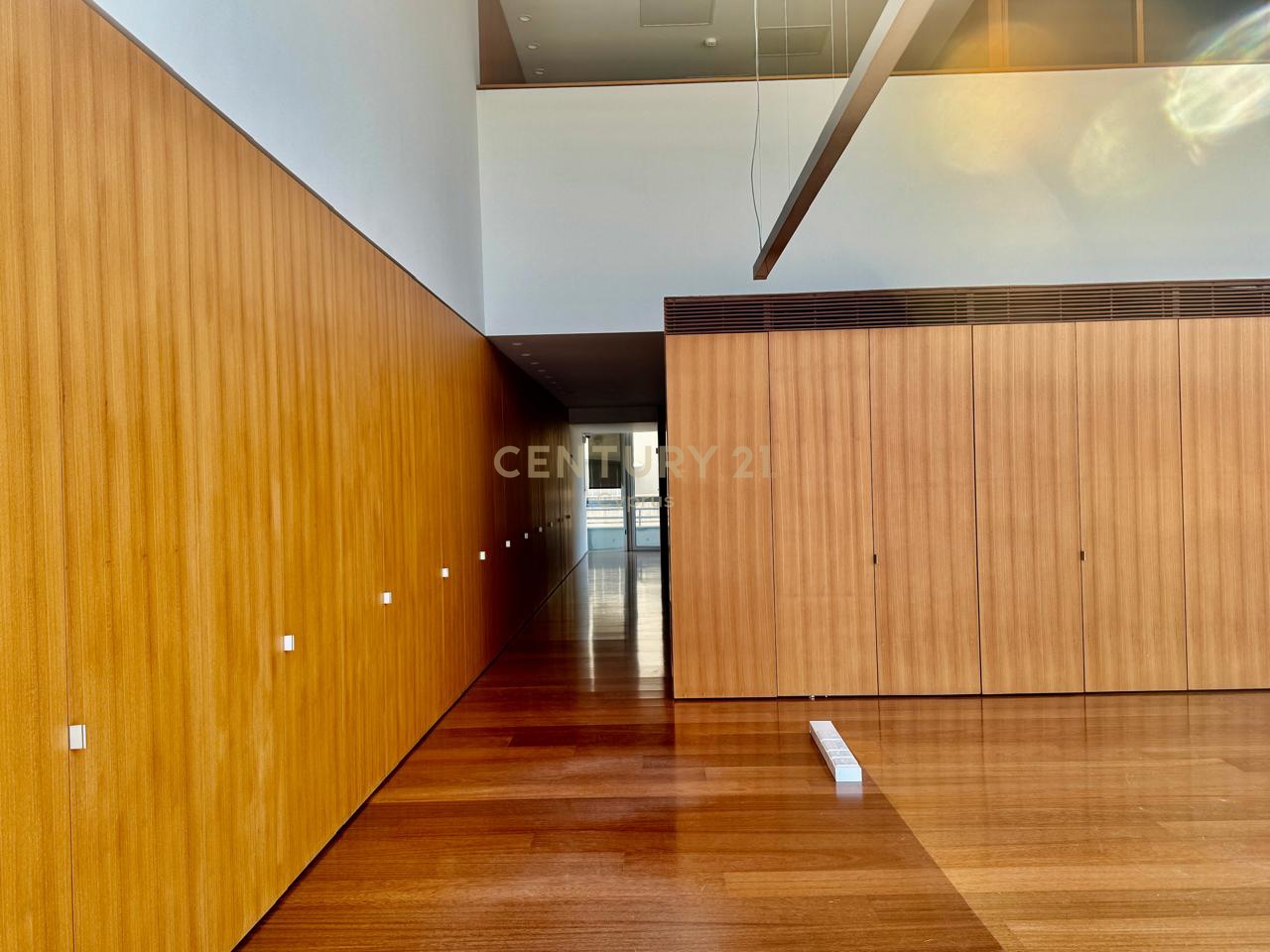 870m2 Oficina en Agios Athanasios, Limassol, Chipre No. 58886