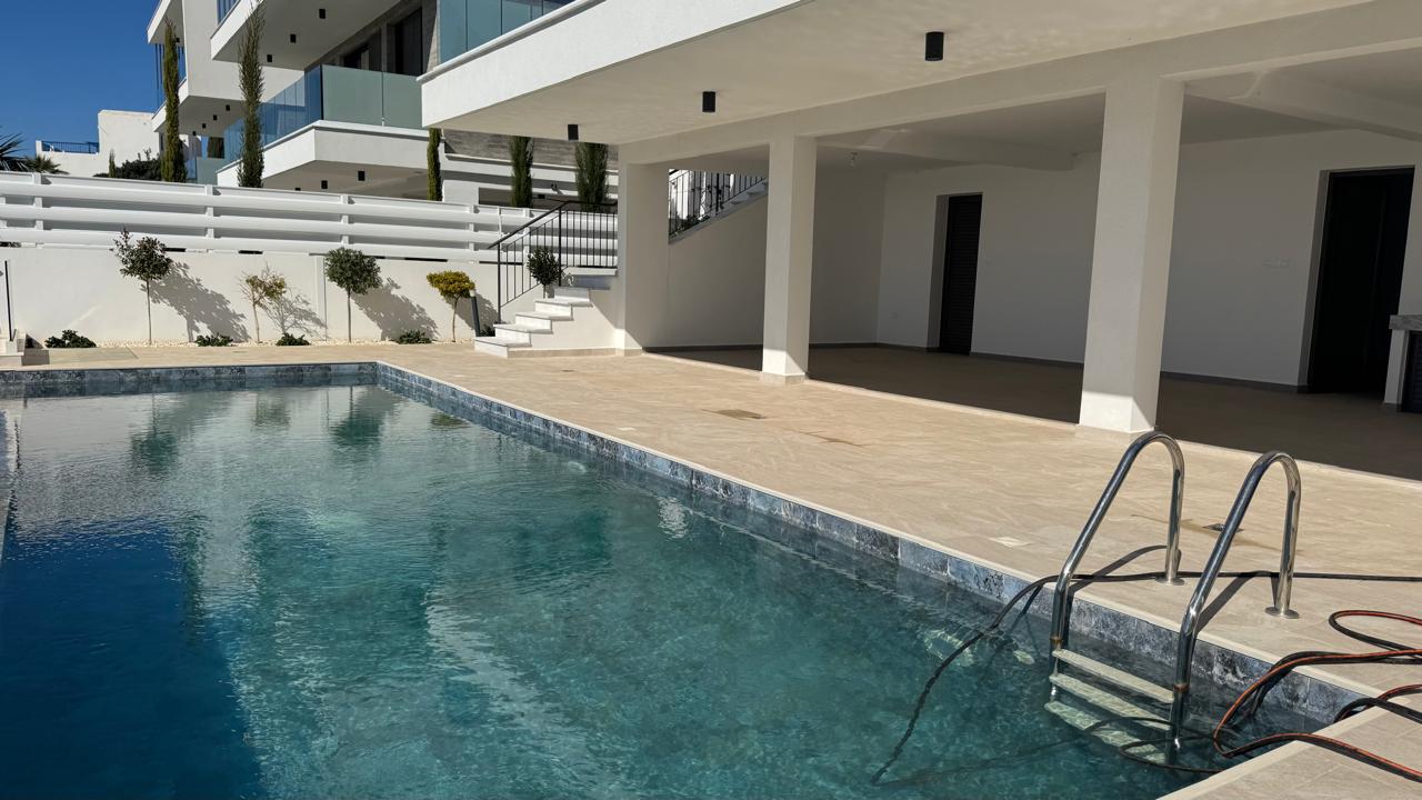 3 bedrooms Villa in Chloraka, Paphos, Cyprus No. 61333