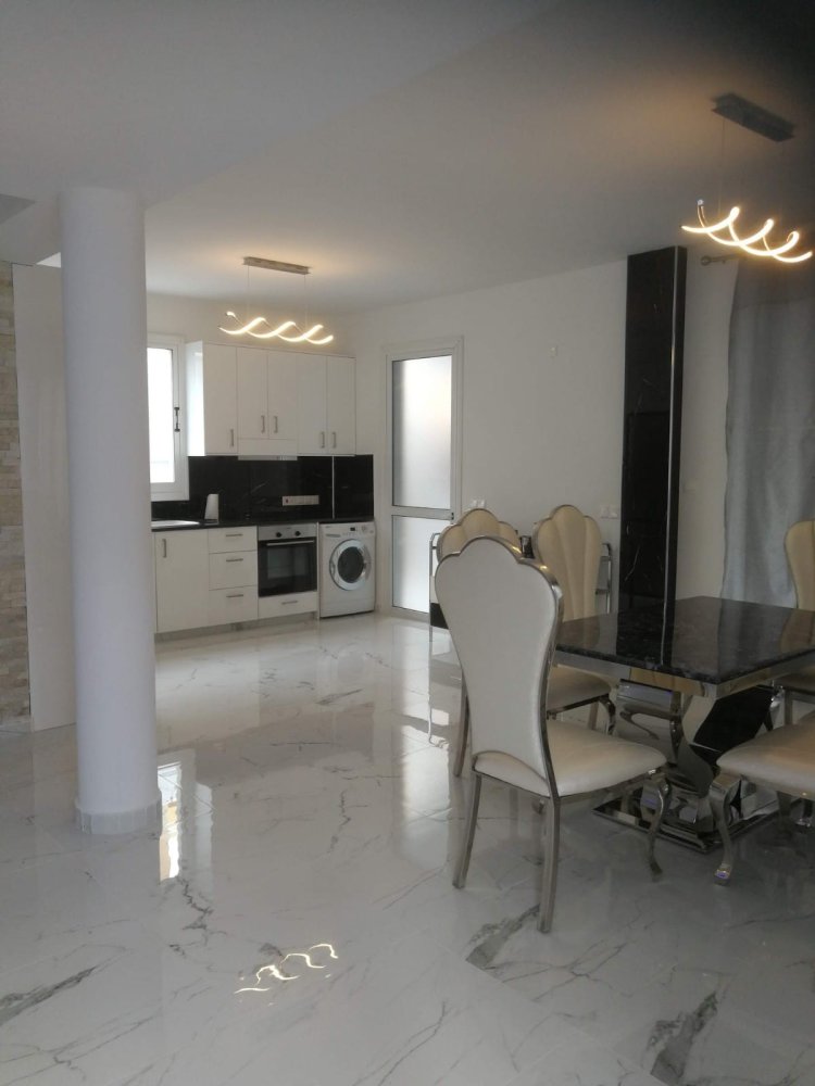 5 bedrooms Villa in Germasogeia, Limassol, Cyprus No. 60935
