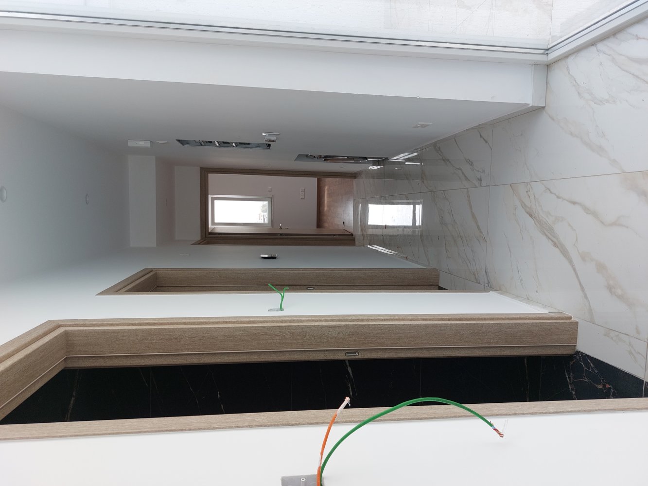 3 bedrooms Apartment in Larnaca, Larnaka, Cyprus No. 60350