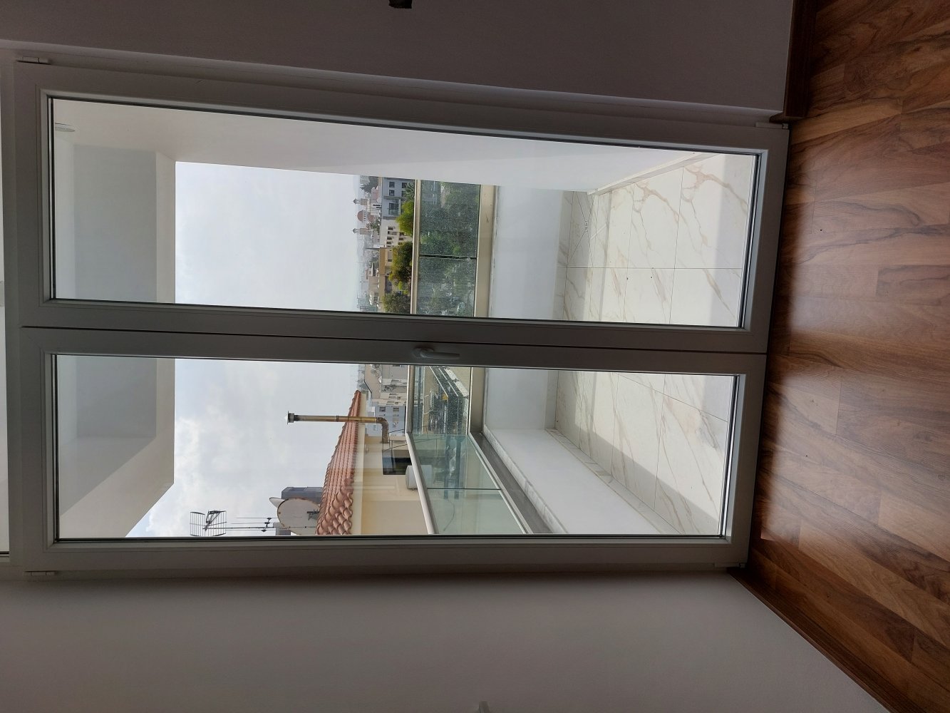 3 bedrooms Apartment in Larnaca, Larnaka, Cyprus No. 60350