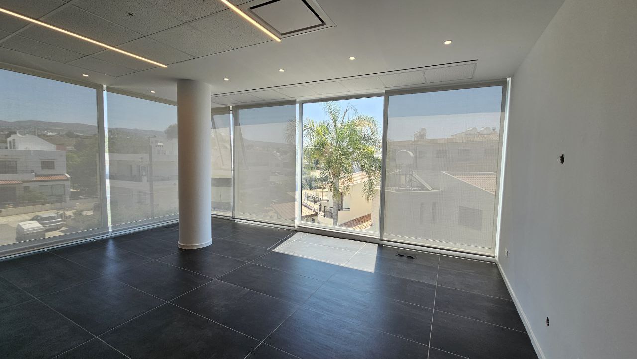 580m2 Office in Anavargos, Paphos, Cyprus No. 61050