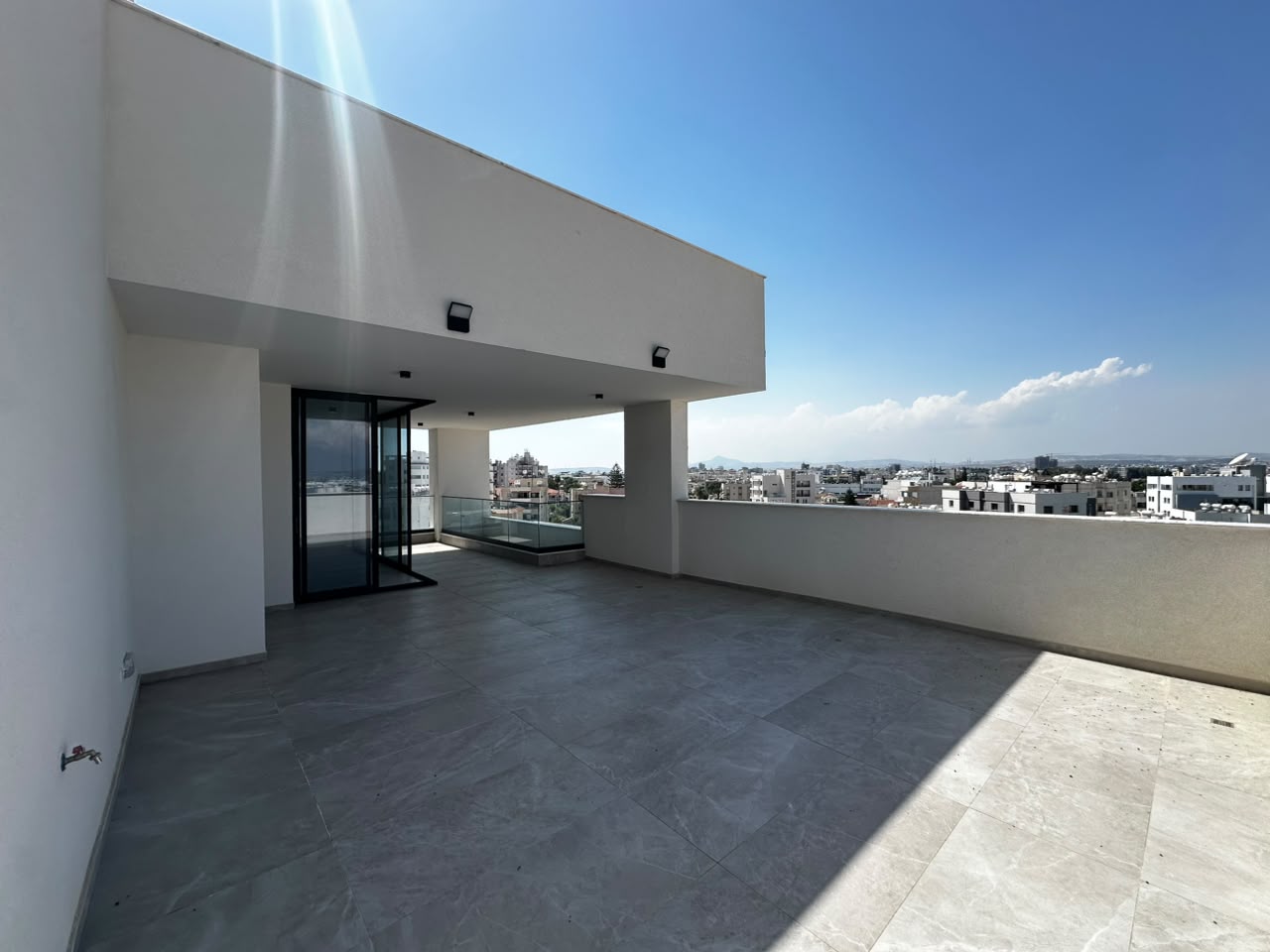 3 bedrooms Penthouse in Larnaca, Larnaka, Cyprus No. 62542