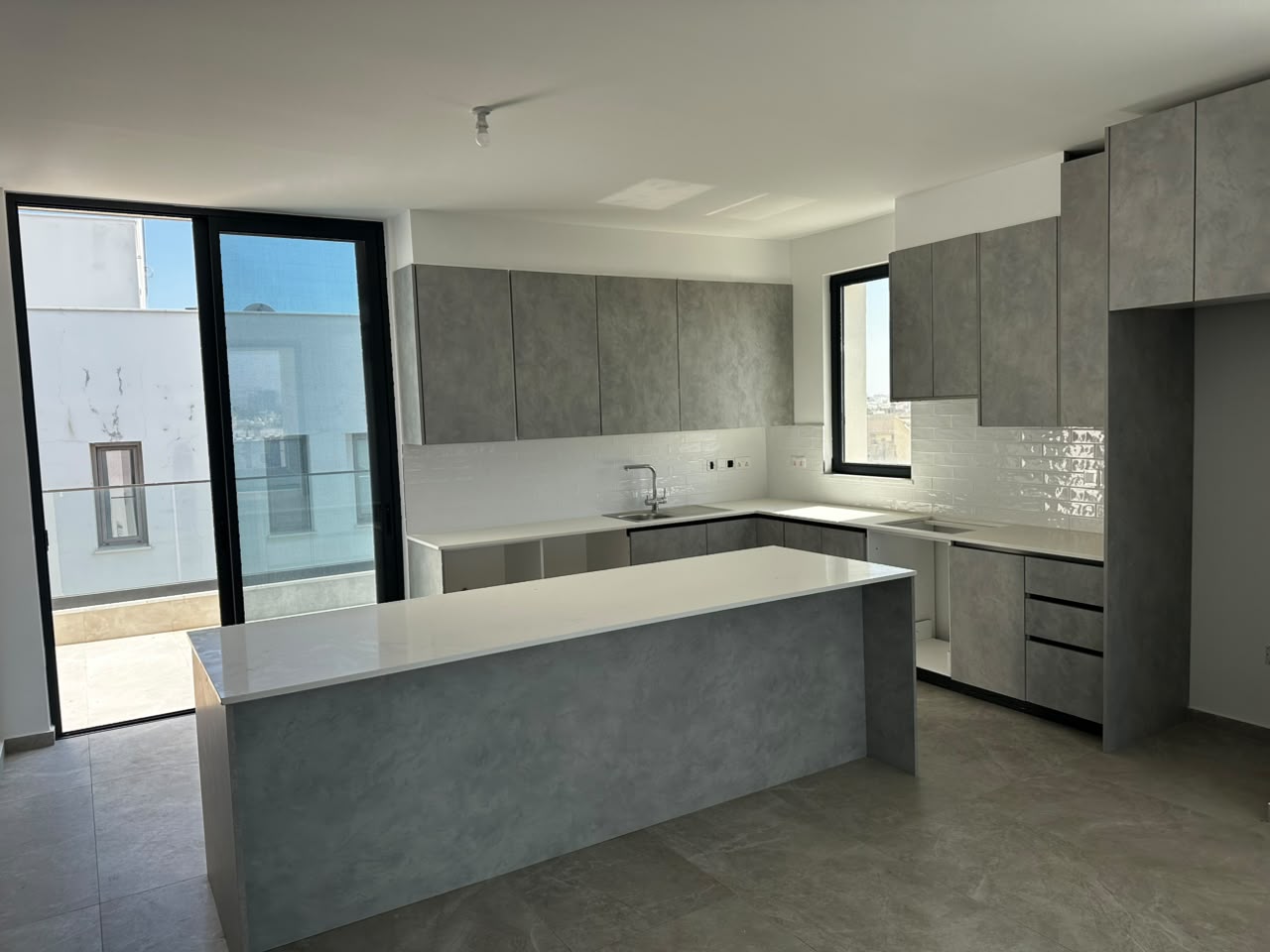 3 bedrooms Penthouse in Larnaca, Larnaka, Cyprus No. 62542