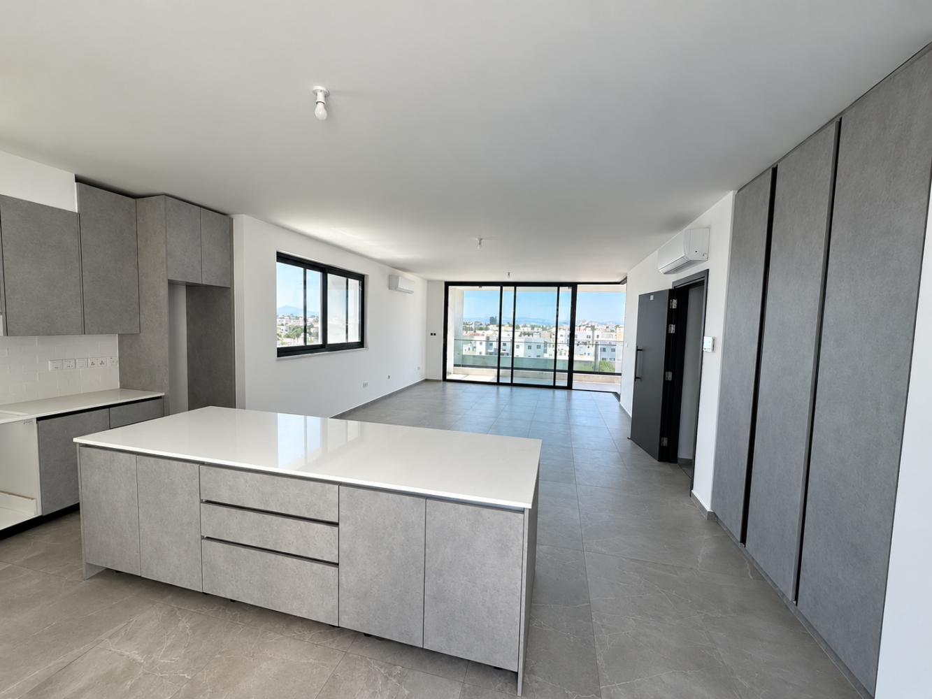 3 bedrooms Penthouse in Larnaca, Larnaka, Cyprus No. 62542