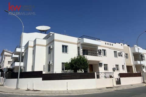 Квартира с 3 спальнями в Ороклини, Ларнака, Кипр № 40054