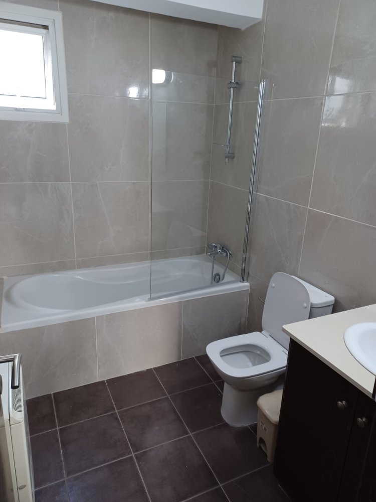 2 bedrooms Apartment in Larnaca, Larnaka, Cyprus No. 61416