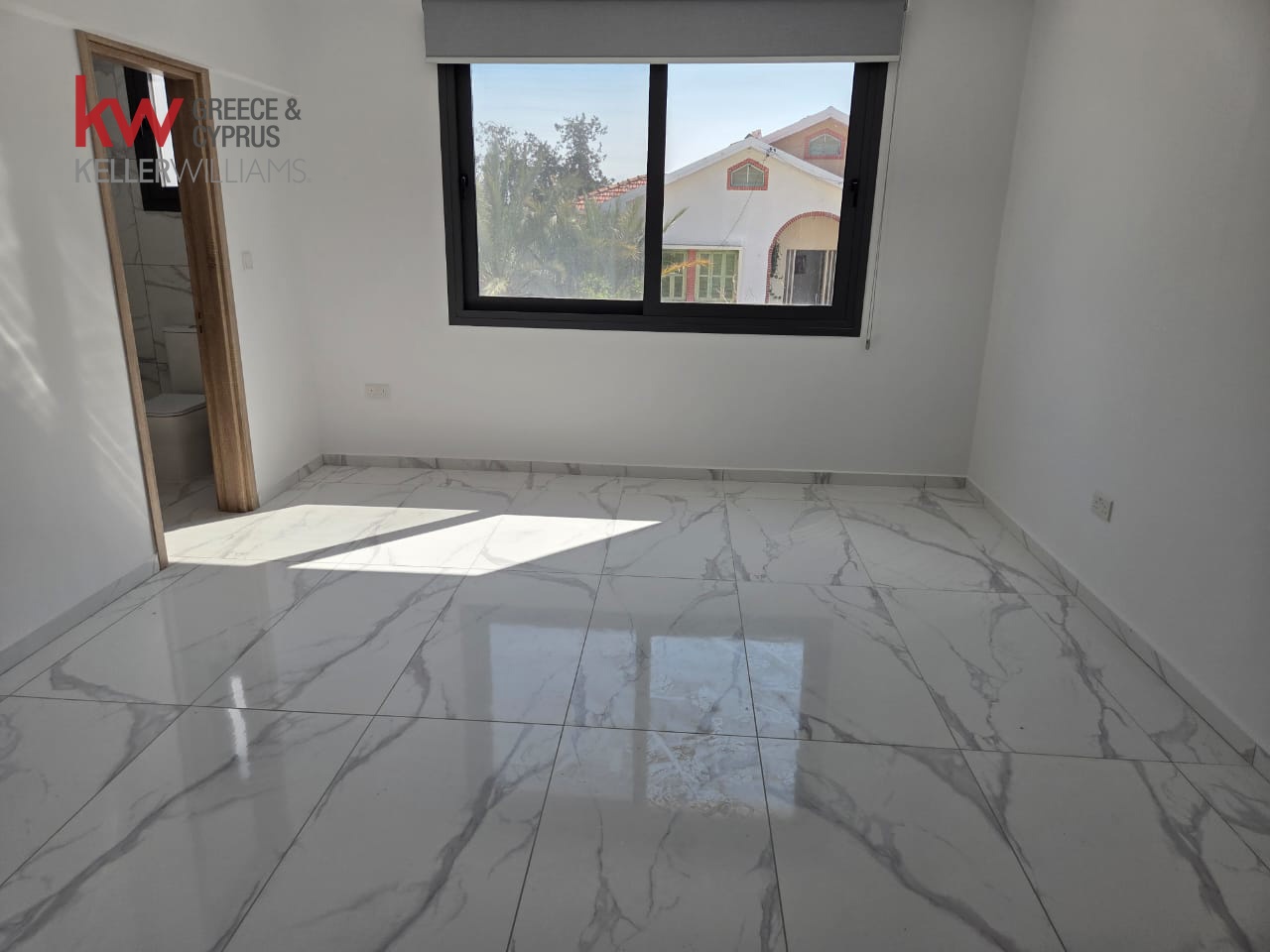 5 bedrooms Villa in Paphos, Cyprus No. 61208